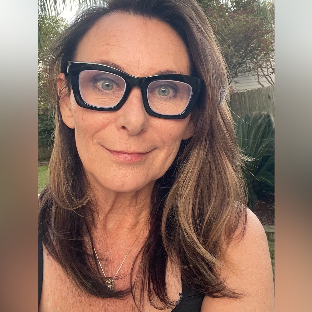 Welcome To my closet! I sell new and used clothing & items - Poshmark@fran600